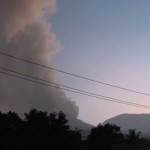 Gunung api Lewotobi Laki-laki-1704078427