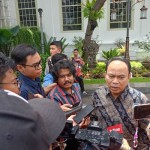 Menkominfo Budi Arie saat memberikan keterangan di Istana Kepresidenan, Jakarta, Jumat (5/1/2024). (ANTARA/Rangga Pandu Asmara Jingga)-1704435317