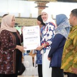 Pemkab Sleman serahkan 454 sertifikat halal bagi pelaku usaha makanan-1706095480