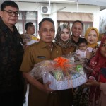 Pemkot Serang salurkan bantuan kepada anak stunting di Kecamatan Curug Kota Serang, Banten (ANTARA/HO-Dokumen Pemkot)-1705406160