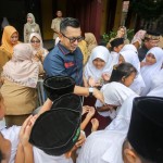 Pj Wali Kota Mojokerto Ali Kuncoro saat bertemu dengan para siswa di kota setempat. ANTARA/HO-Pemkot Mojokerto-1706616768