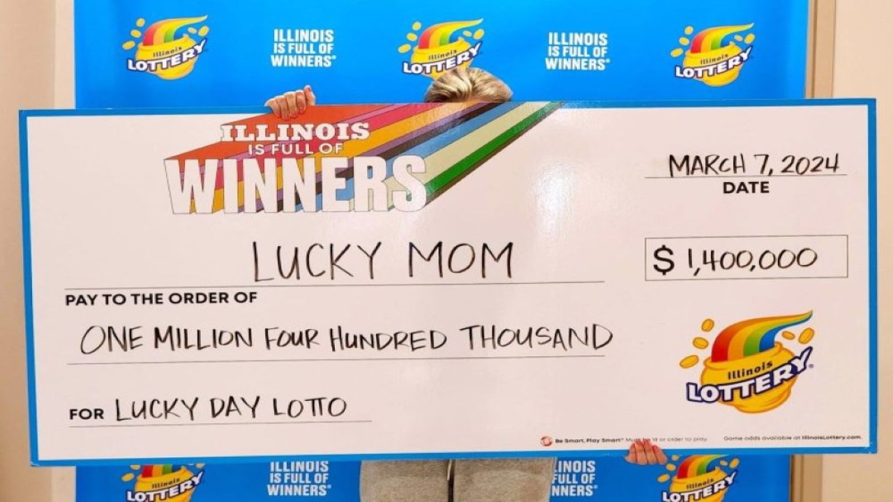 Seorang wanita menggunakan angka hari ulang tahun anak-anaknya untuk bermain Lucky Day Lotto dan memenangkan hadiah lotere US$1,4 juta. (Foto: Lotere Illinois via UPI)