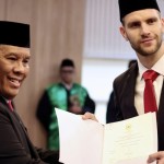 Maarten Paes resmi jadi warga negara Indonesia-1714546307