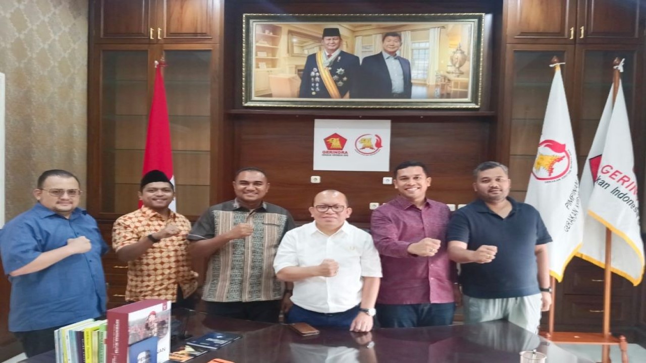 Ketua Umum Gekira Nikson Silalahi menyambut hangat kunjungan Ketua Umum GAMKI bersama sejumlah pengurus/Foto: Istimewa
