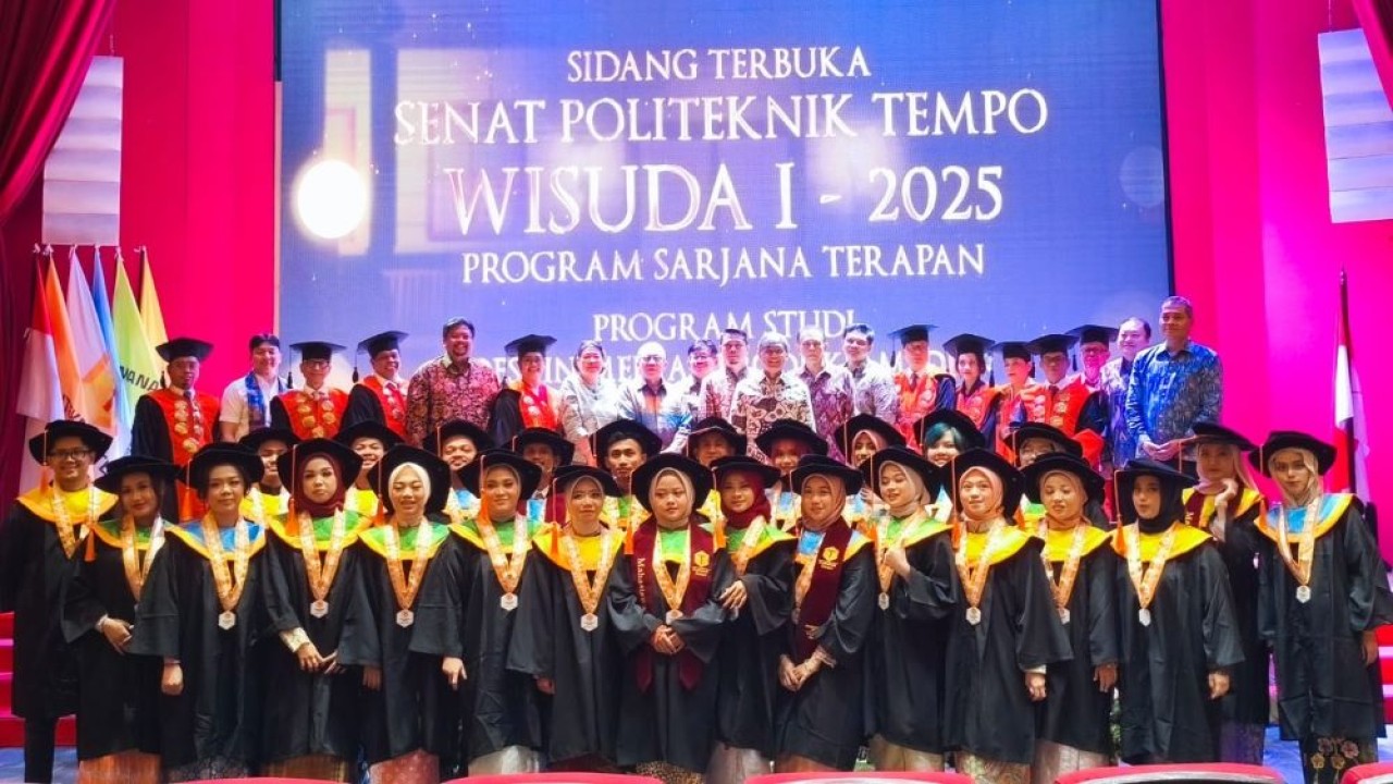 Politeknik Tempo menggelar wisuda perdana Sarjana Terapan pada Sabtu, 12 Juli 2025 di Auditorium Perpustakaan Nasional RI, Jakarta Pusat/Foto: Istimewa