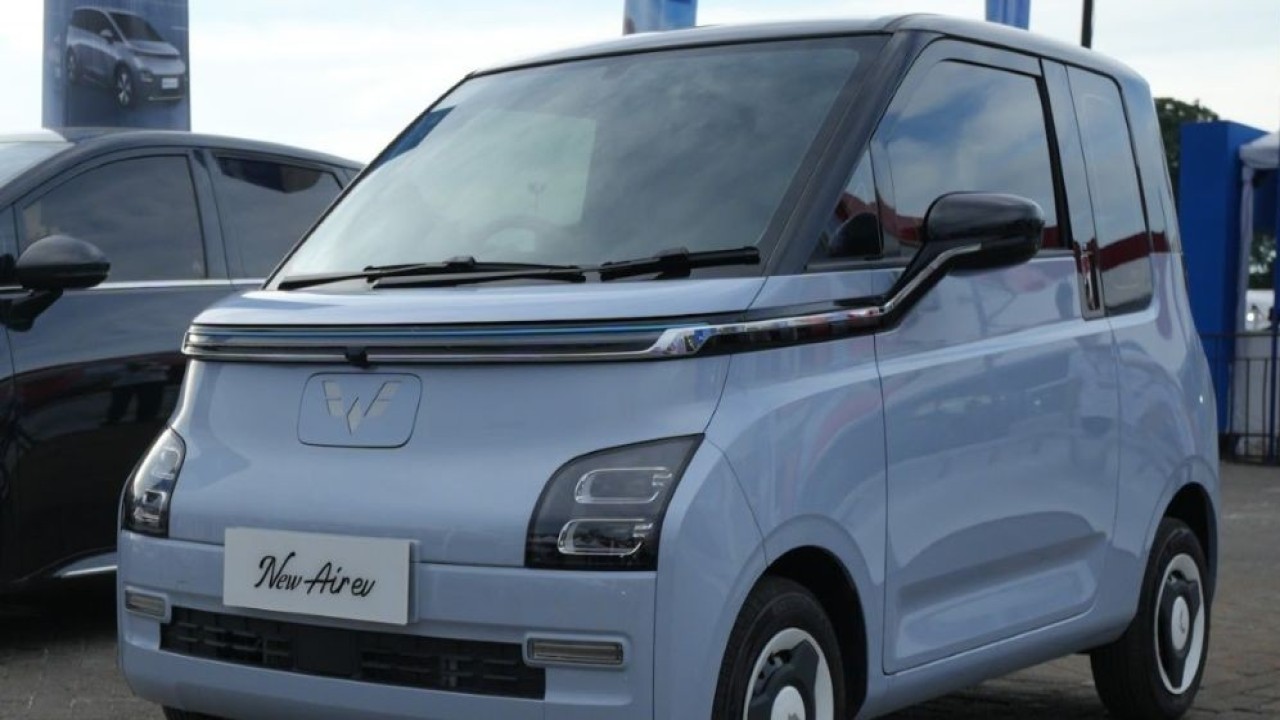 Wuling New Air ev menawarkan solusi mobilitas modern dengan desain kompak yang ideal untuk berkendara di perkotaan. (Foto: Istimewa)