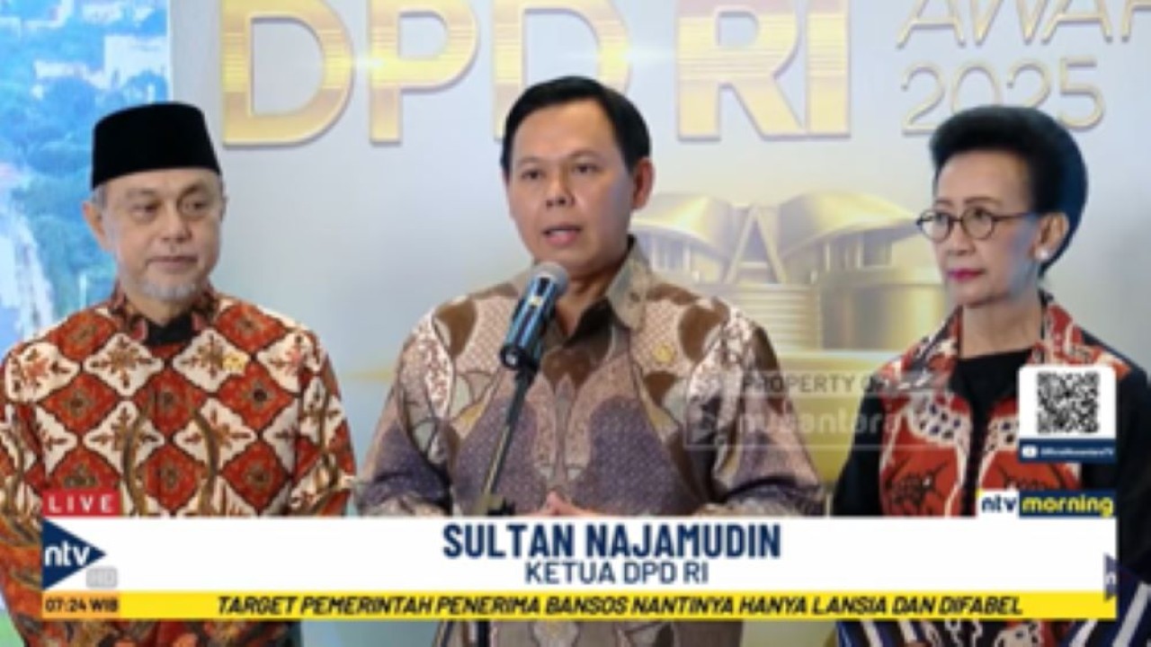 Ketua DPD RI Sultan Najamudin memberikan keterangan pers terkait penyelenggaraan DPD Award 2025