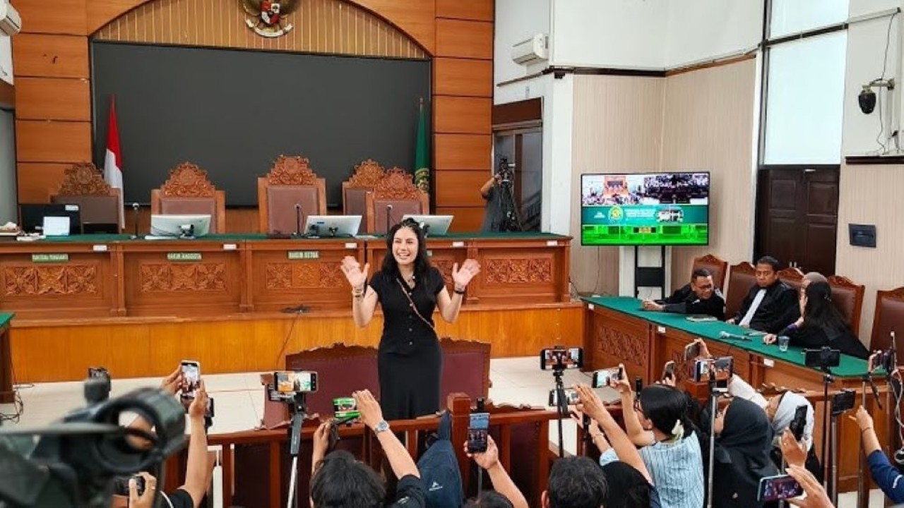 Nikita Mirzani usai menjalani sidang pembacaan vonis/ist
