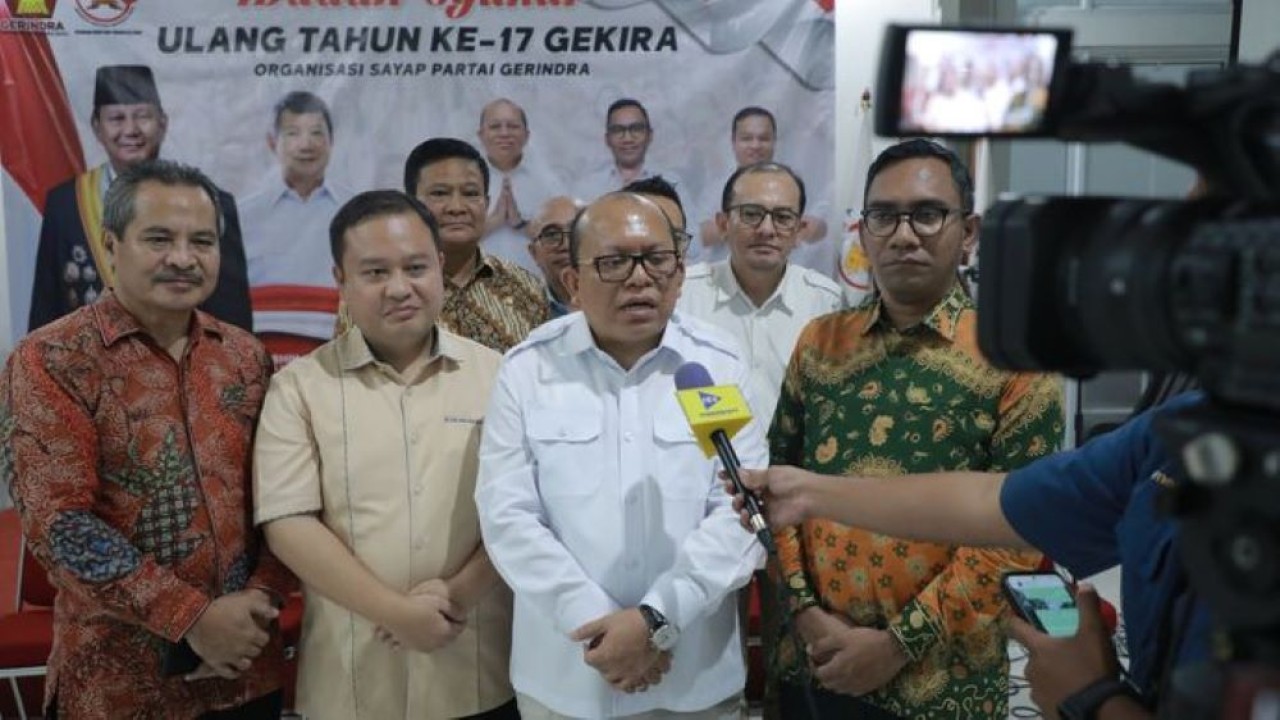 Ketua Umum PP Gekira Nikson Silalahi dan Bendahara Umum Dimpos Tampubolon di Ibadah Syukur Ulang Tahun Ke-17 Gekira. (Ntvnews)