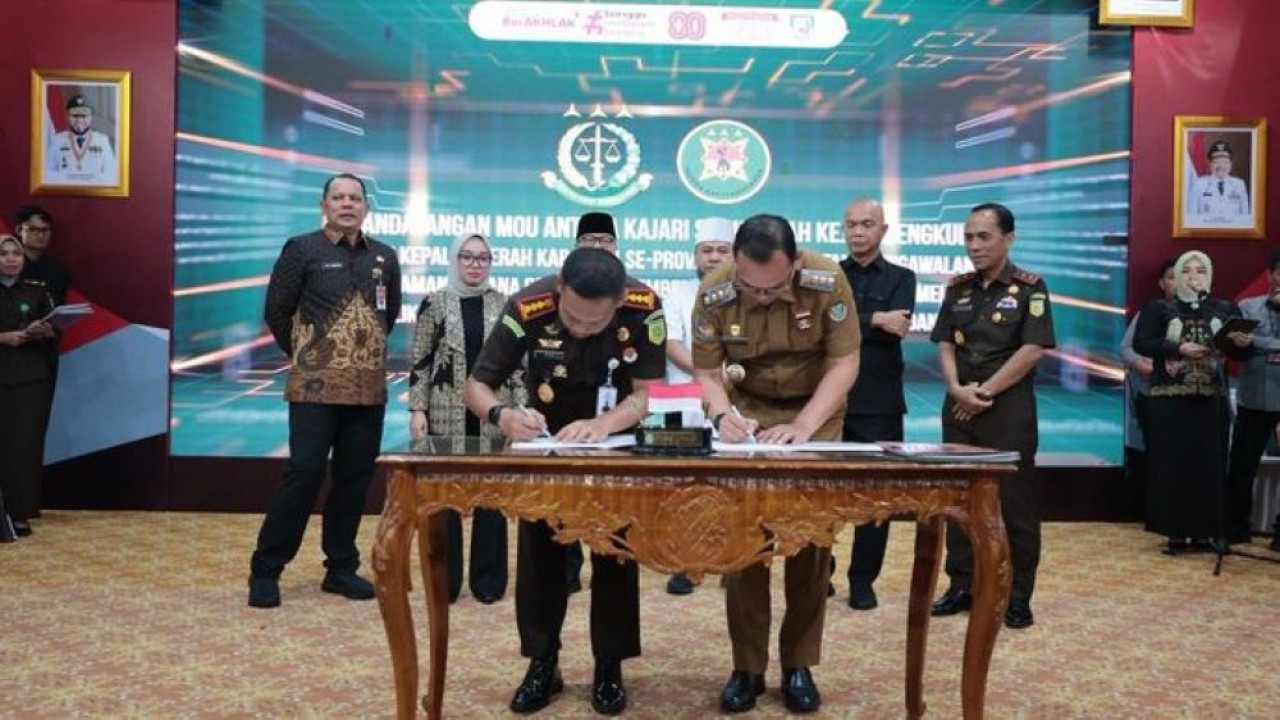Penandatanganan MoU dan PKS Program Jaksa Garda Desa antara Kejaksaan Negeri dan para bupati/wali kota se-Provinsi Bengkulu/ist