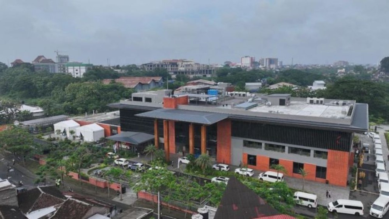 RS Kardialogi di Solo (Sekretraiat Presiden)