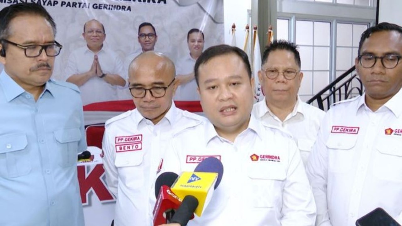 Bendahara Umum PP Gekira sekaligus Ketua Panitia HUT ke-17, Dimpos Tampubolon (tengah) (Dokumentasi NTV)