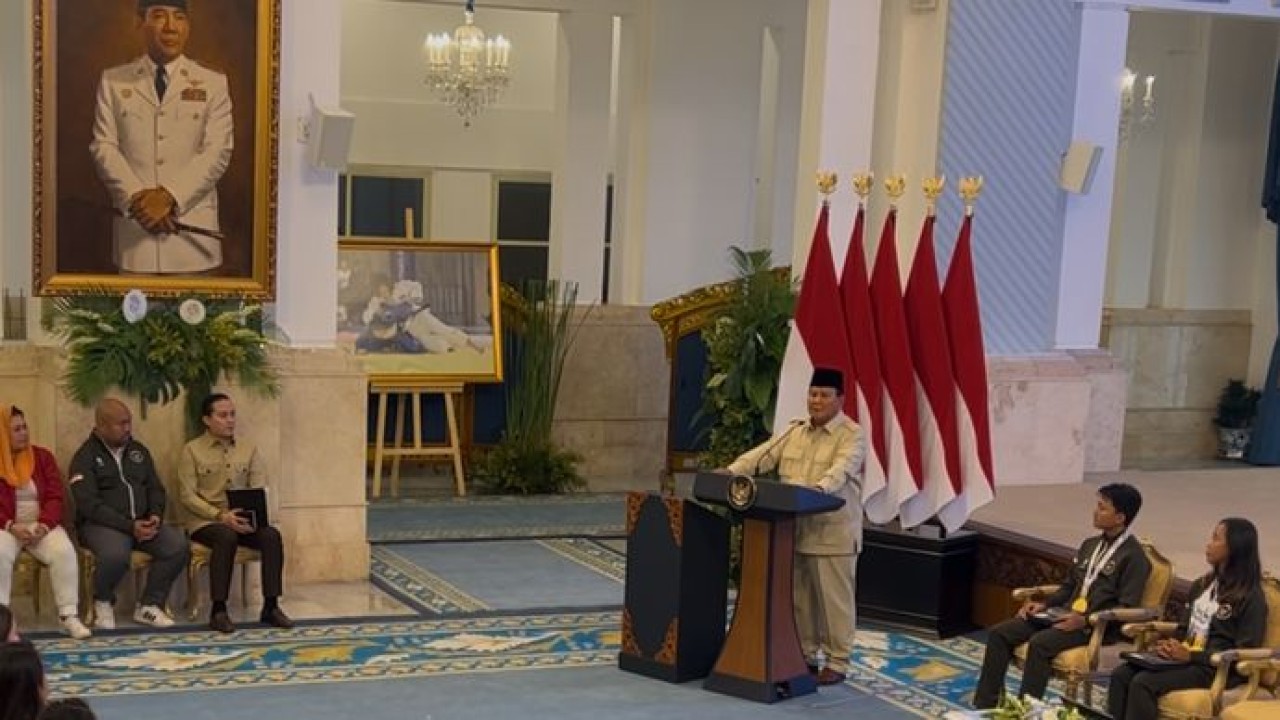 Prabowo Subianto berikan bonus ke atlet Sea Games 2025 di Istana Negara (NTVnews)