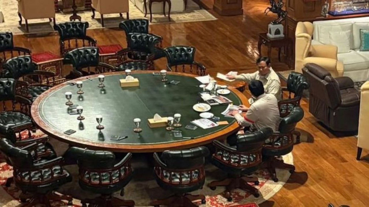 Presiden Prabowo Subianto memanggil Menteri Perumahan dan Kawasan Permukiman (PKP) Maruarar Sirait, ke kediaman pribadinya di Hambalang, Bogor, Jawa Barat, pada Kamis sore, 29 Januari 2026. (Foto: Istimewa)