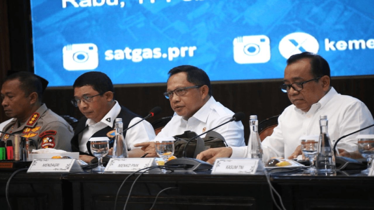 Kepala BNPB Letjen TNI Suharyanto (kedua dari kiri). (Foto: Dok/Istimewa)