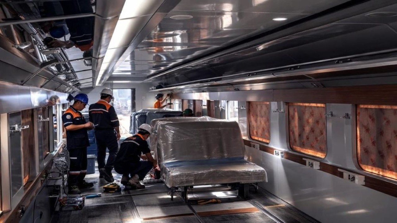 PT Kereta Api Indonesia (Persero) (KAI) mengenalkan Kereta Ekonomi Kerakyatan sebagai sebuah inovasi yang disiapkan untuk membuat perjalanan mudik semakin nyaman tanpa menguras kantong. (Foto: Dok/Istimewa)