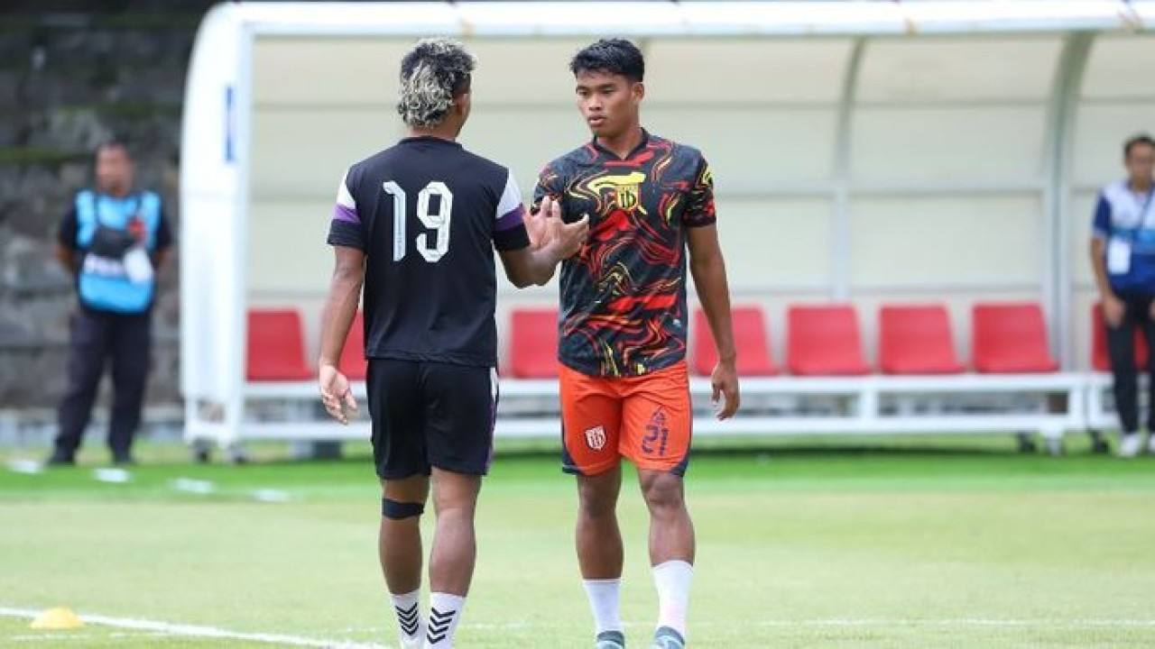 RANS Nusantara FC vs Dejan FC. (Dok.I.League)