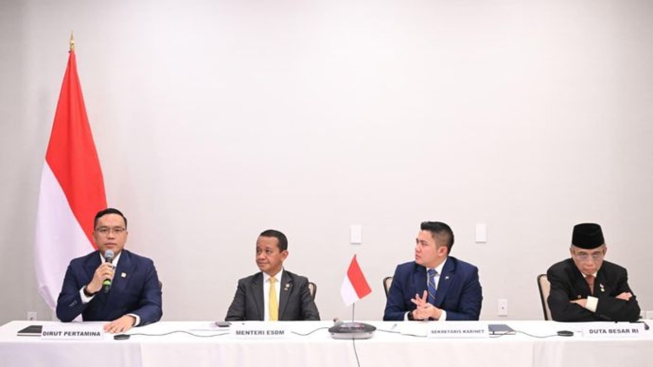 Direktur Utama PT Pertamina (Persero) Simon Aloysius Mantiri (Sekretariat Presiden)