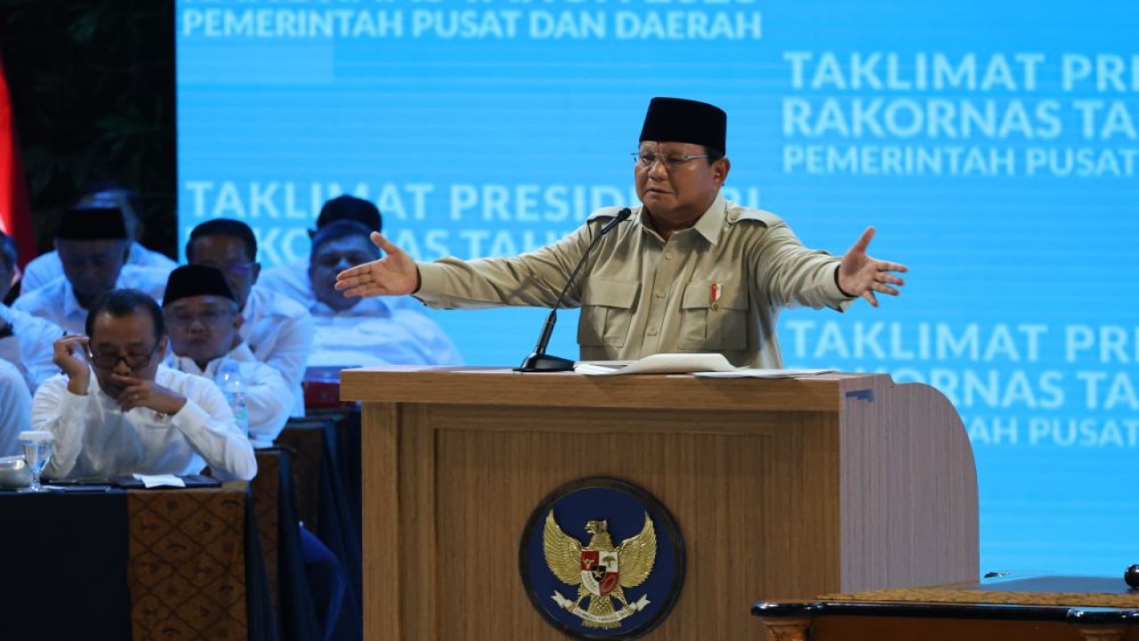 Presiden Prabowo Subianto saat memberikan taklimat dalam Rapat Koordinasi Nasional (Rakornas) Pemerintah Pusat dan Daerah 2026 di Sentul International Convention Center (SICC), Kabupaten Bogor, Jawa Barat, Senin (2/2/2026). (Foto: Dok/Istimewa)