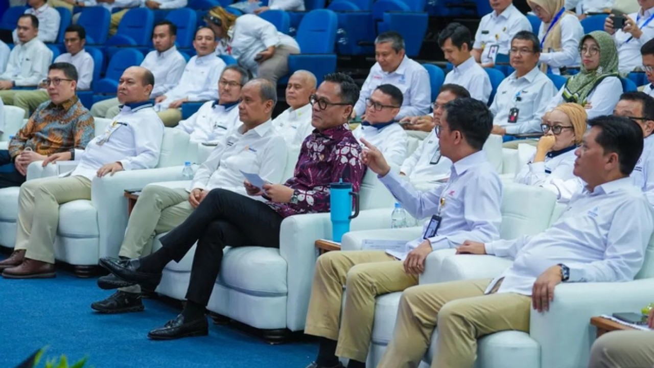 Kepala Badan Pengaturan Badan Usaha Milik Negara (BP BUMN) Dony Oskaria (tengah). (ANTARA/HO-BP BUMN) (Antara)