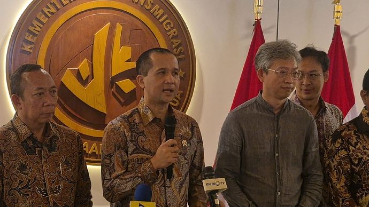 Menteri Transmigrasi (Mentrans) Iftitah Sulaiman Suryanagara menyebut, pemerintah China bahkan siap menjadi pembeli untuk komoditas durian dari kawasan transmigrasi. (Ntvnews.id-Muslimin Trisyuliono)