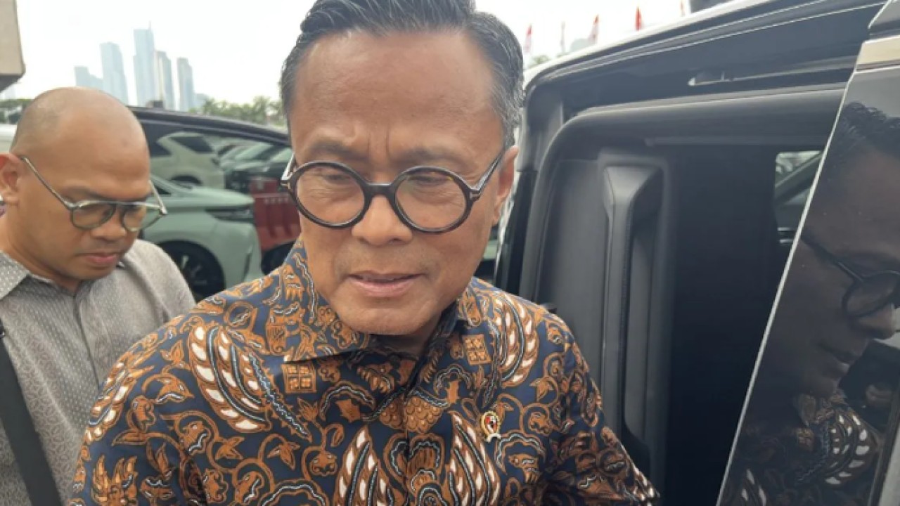Kepala Badan Pengaturan (BP) BUMN, yang juga menjabat sebagai Chief Operating Officer (COO), Danantara Dony Oskaria memberi keterangan ketika ditemui di Kompleks Parlemen Senayan, Jakarta, Senin (25/5/2026). ANTARA/Putu Indah Savitri (Antara)