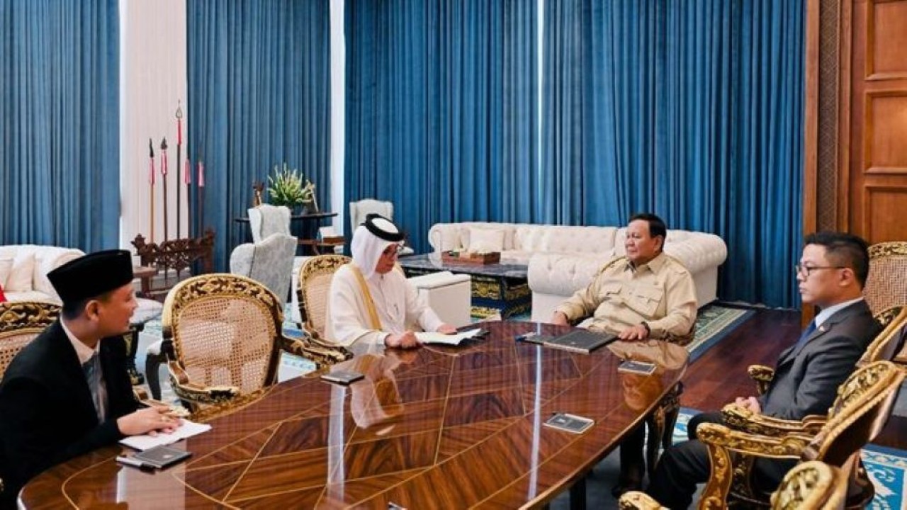 Presiden Prabowo Subianto menerima Menteri Luar Negeri (Menlu) Qatar membahas penguatan investasi dan 50 tahun hubungan Diplomatik. (Foto: Istimewa)