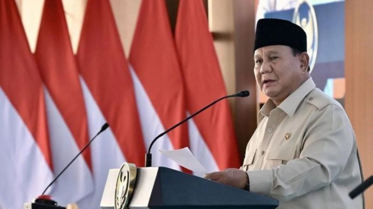 Arsip - Presiden Prabowo Subianto berpidato dalam acara peluncuran 1.061 gerai Koperasi Desa/Kelurahan Merah Putih (KDKMP) di Kabupaten Nganjuk, Jawa Timur, Sabtu 16 Mei 2026. (Foto: ANTARA/HO-BPMI Sekretariat Presiden)