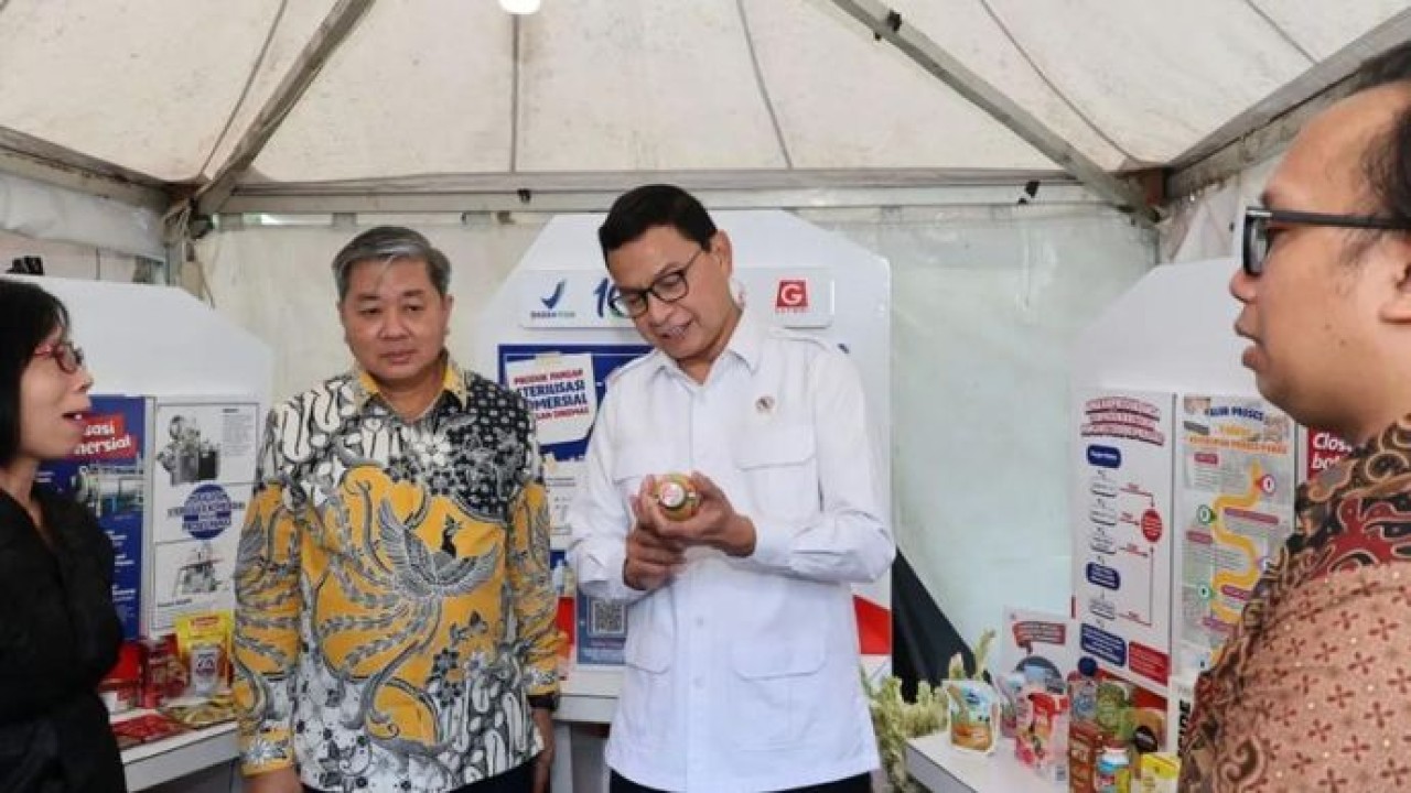 Kepala Badan Pengawas Obat dan Makanan (BPOM) Taruna Ikrar (kedua kanan) dalam acara Program Manajemen Risiko (PMR): Akselerasi Pertumbuhan Sarana Produksi Pangan Steril Komersial Berdaya Saing di Jakarta, Selasa, 30 Juni 2026 (Antara)