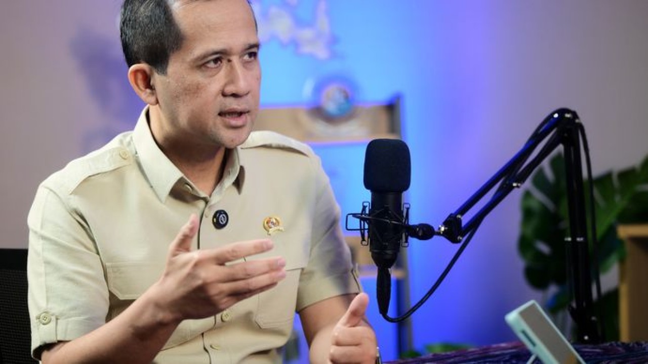 Menteri Transmigrasi (M. Iftitah Sulaiman) (Dokumentasi)