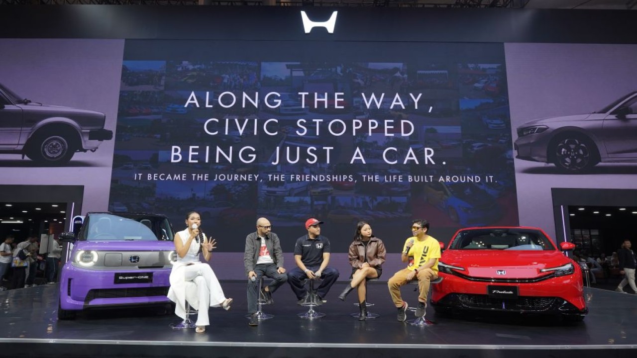 PT Honda Prospect Motor (HPM) merayakan 50 tahun perjalanan Honda Civic di Indonesia melalui talkshow bertajuk "50 Years of Civic in Indonesia - Culture. Evolved." pada ajang Gaikindo Indonesia International Auto Show (GIIAS) 2026. (Foto: Dok/Istimewa/HPM)